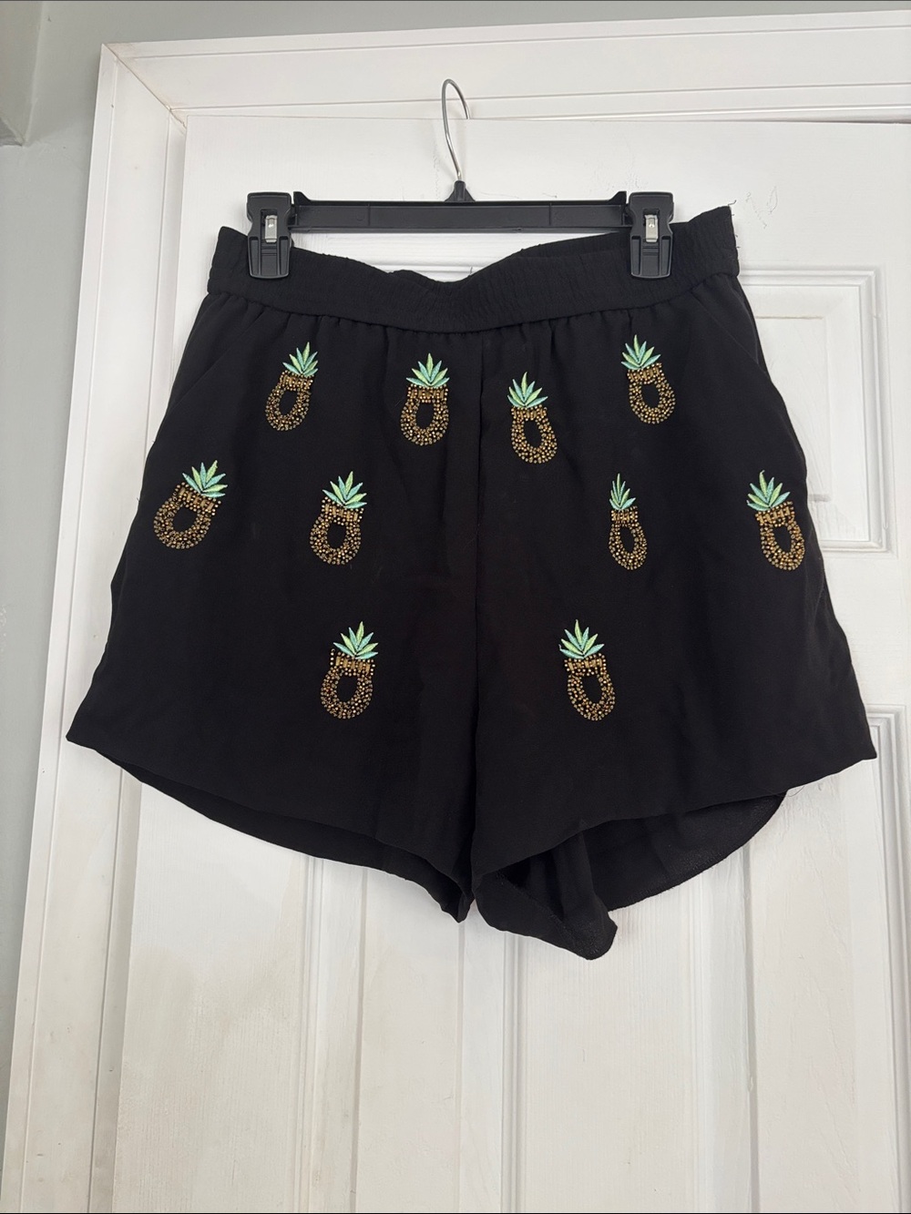 Black Pineapple Embroidered Women's Shorts